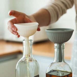 Portable Silicone Strainer Filter Oil Water Spices Wine Flask