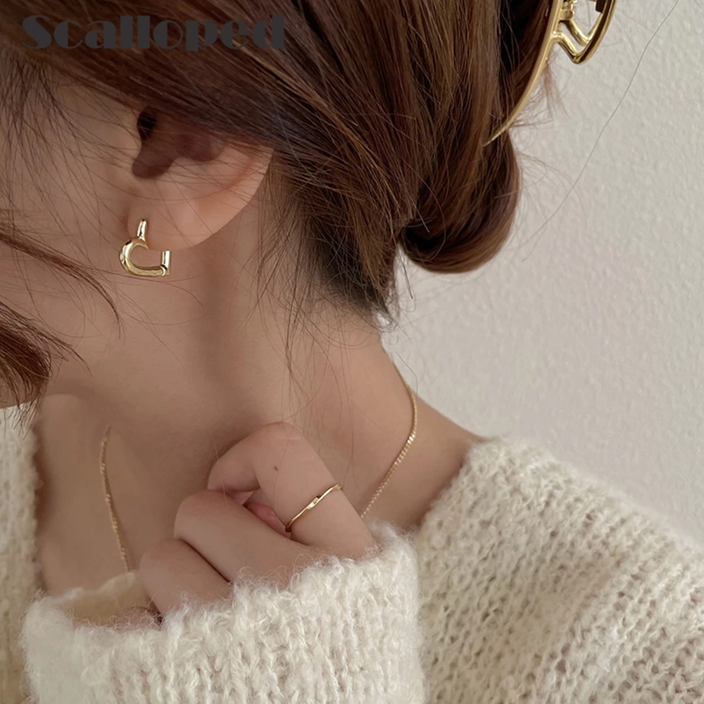 Vintage Hollow Love Heart Gold Hoop Earrings For Women 2021 New Trendy Simple Charm Jewelry